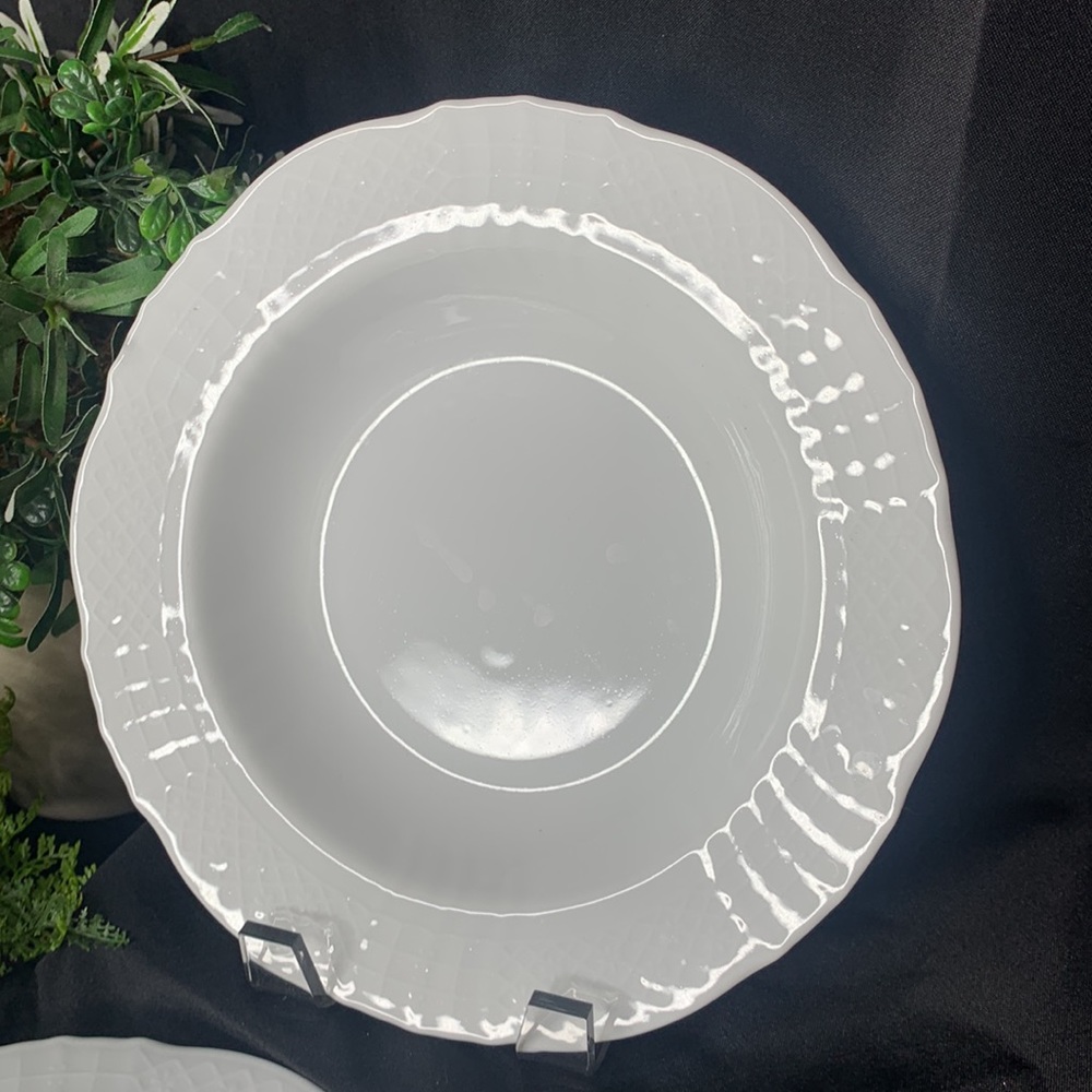 Set of 4 white Seltmann Weiden soup / cereal bowls - Picture 2 of 6